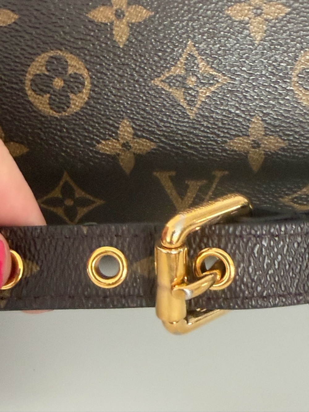 Authentic Louis Vuitton Pallas Tote - Picture 5 of 16